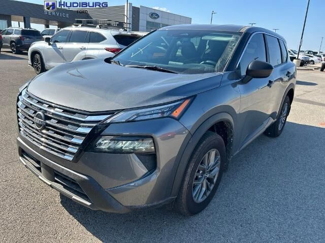 2026 Nissan Rogue S — photo 1 of 17