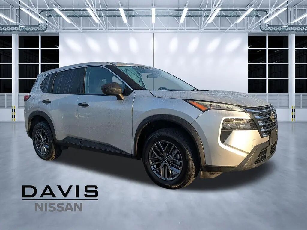 2024 Nissan Rogue S — photo 1 of 13