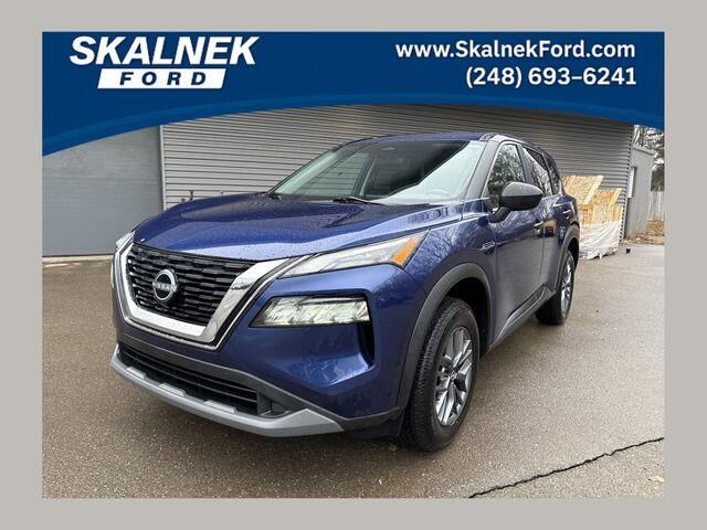 2023 Nissan Rogue S — photo 1 of 13