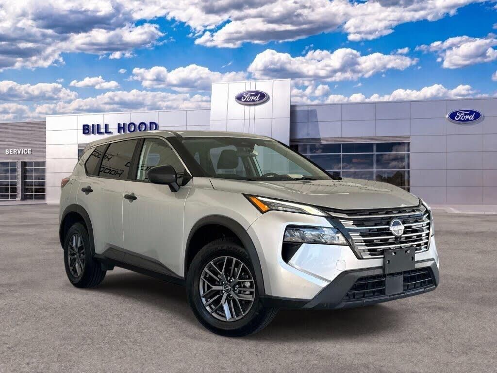2024 Nissan Rogue S — photo 1 of 1