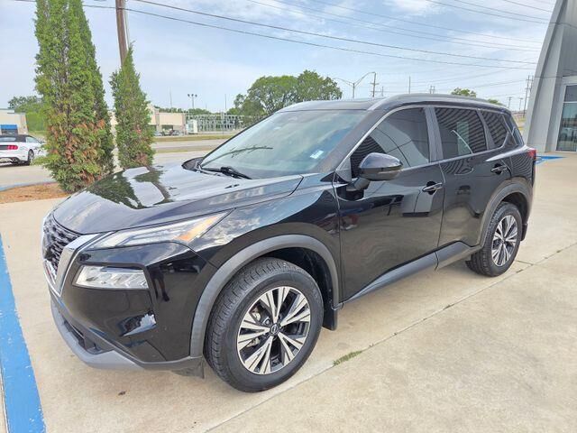 2022 Nissan Rogue SV — photo 1 of 26