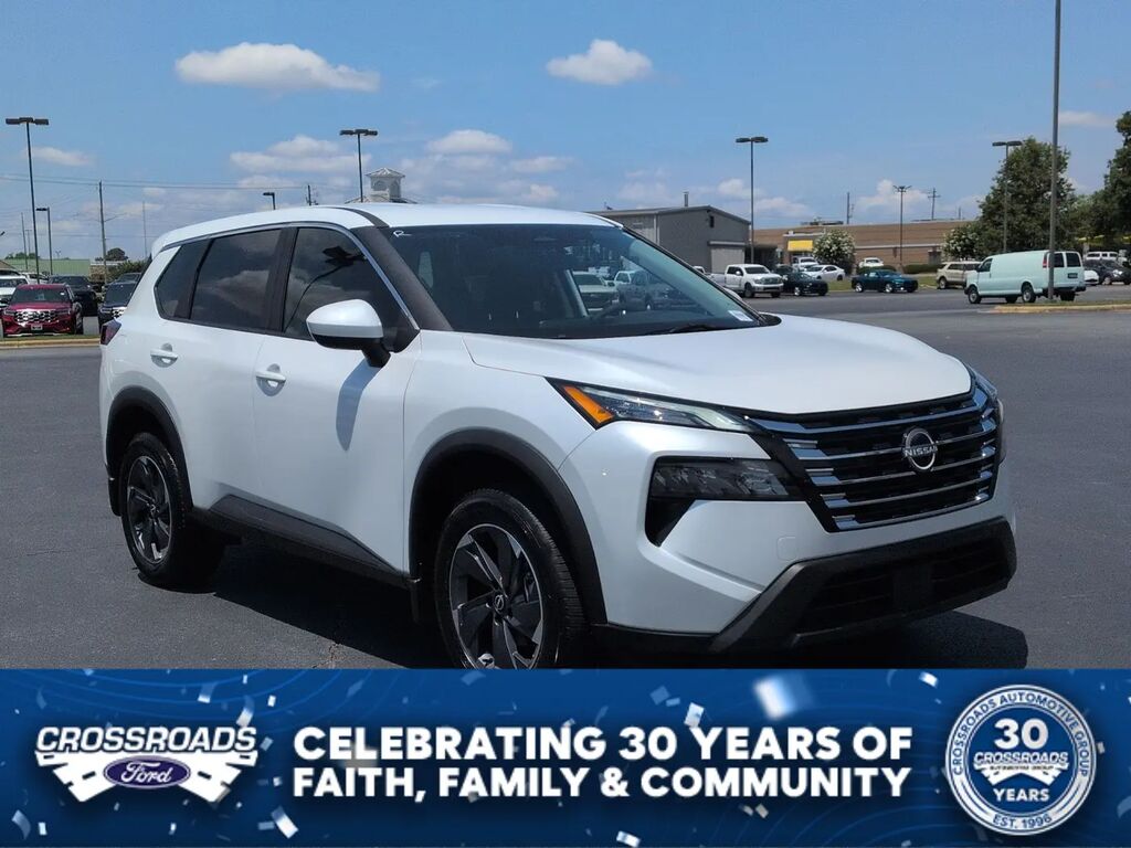 2026 Nissan Rogue SV — photo 1 of 14