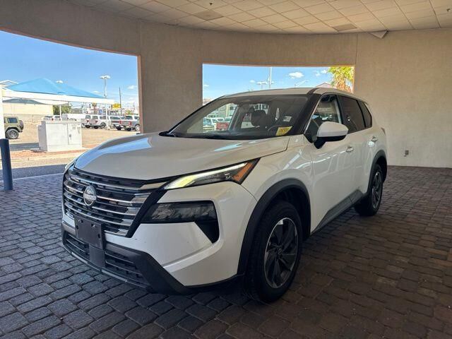 2024 Nissan Rogue SV — photo 1 of 21