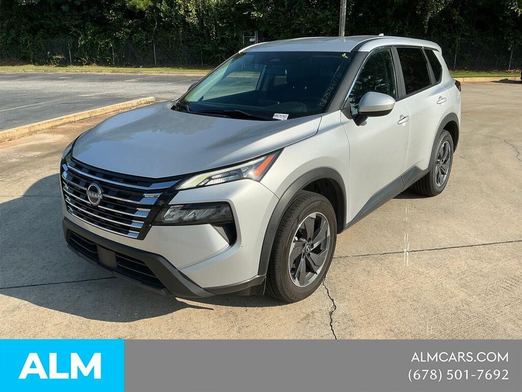 2024 Nissan Rogue SV — photo 1 of 12