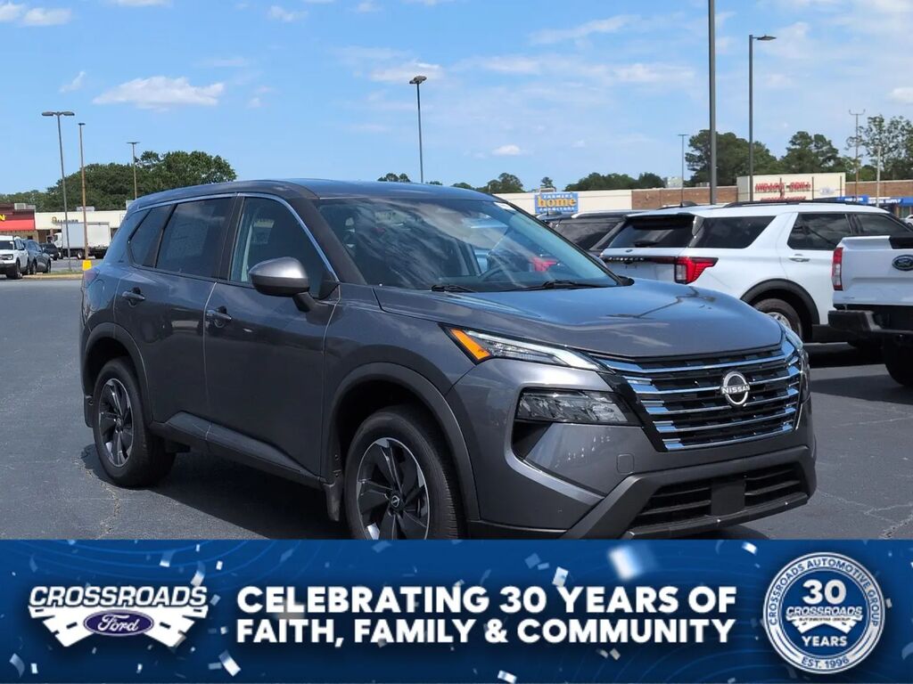 2026 Nissan Rogue SV — photo 1 of 14