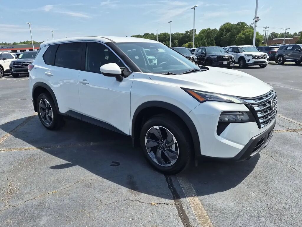 2026 Nissan Rogue SV — photo 1 of 13