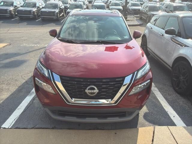2023 Nissan Rogue SV — photo 1 of 18