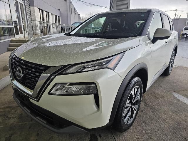 2023 Nissan Rogue SV — photo 1 of 13