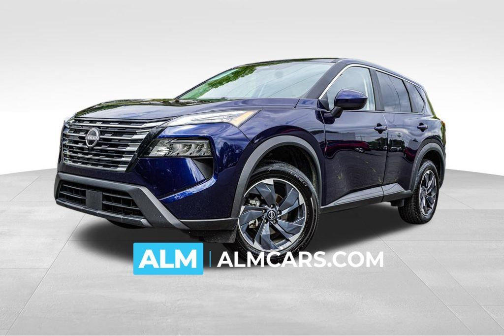 2025 Nissan Rogue SV — photo 1 of 16