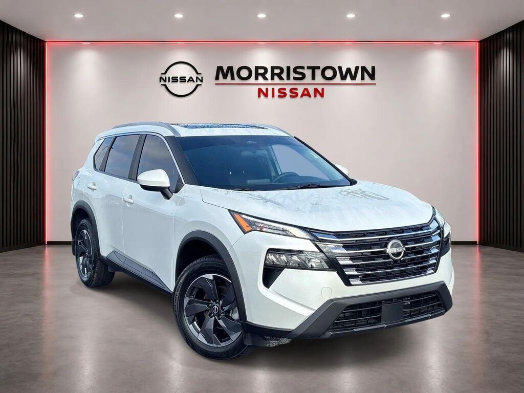 2025 Nissan Rogue SV — photo 1 of 13