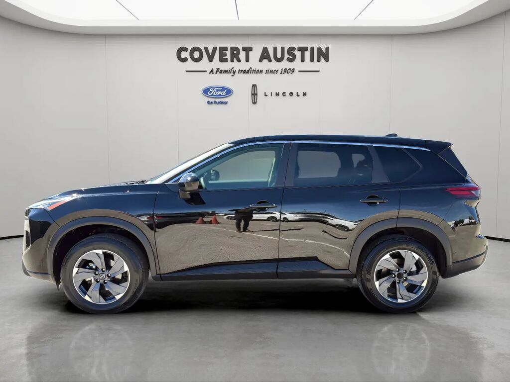 2026 Nissan Rogue SV — photo 1 of 13