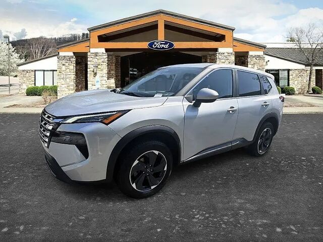 2024 Nissan Rogue SV — photo 1 of 39