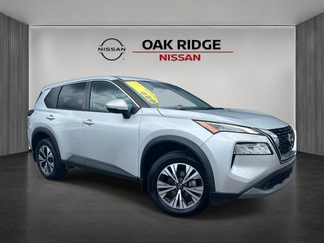 2022 Nissan Rogue SV — photo 1 of 13