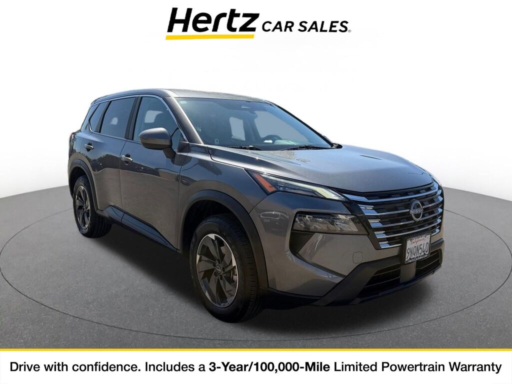 2025 Nissan Rogue SV — photo 1 of 11