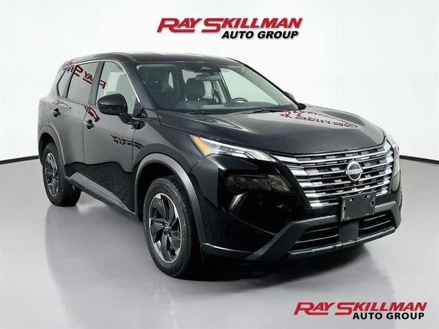 2025 Nissan Rogue SV — photo 1 of 13