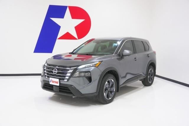 2025 Nissan Rogue SV — photo 1 of 26