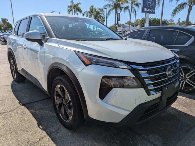2024 Nissan Rogue SV — photo 1 of 13