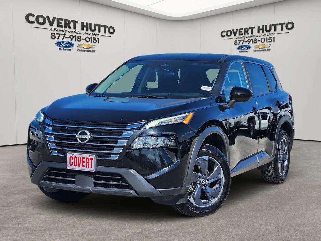 2024 Nissan Rogue SV — photo 1 of 13