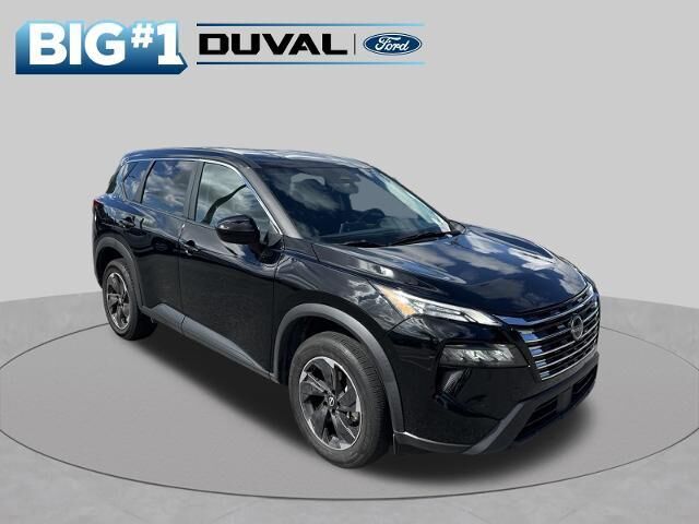 2025 Nissan Rogue SV — photo 1 of 27