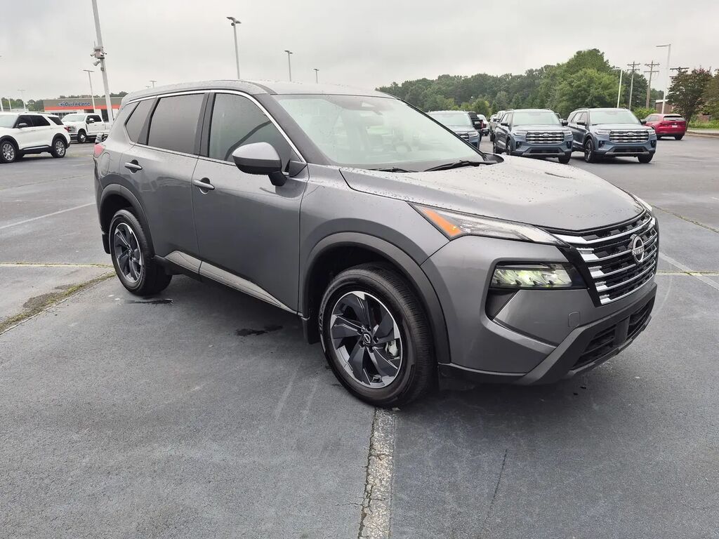 2026 Nissan Rogue SV — photo 1 of 13
