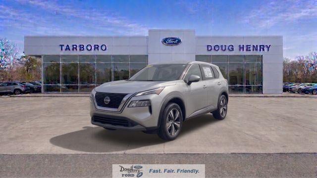 2025 Nissan Rogue SV — photo 1 of 26