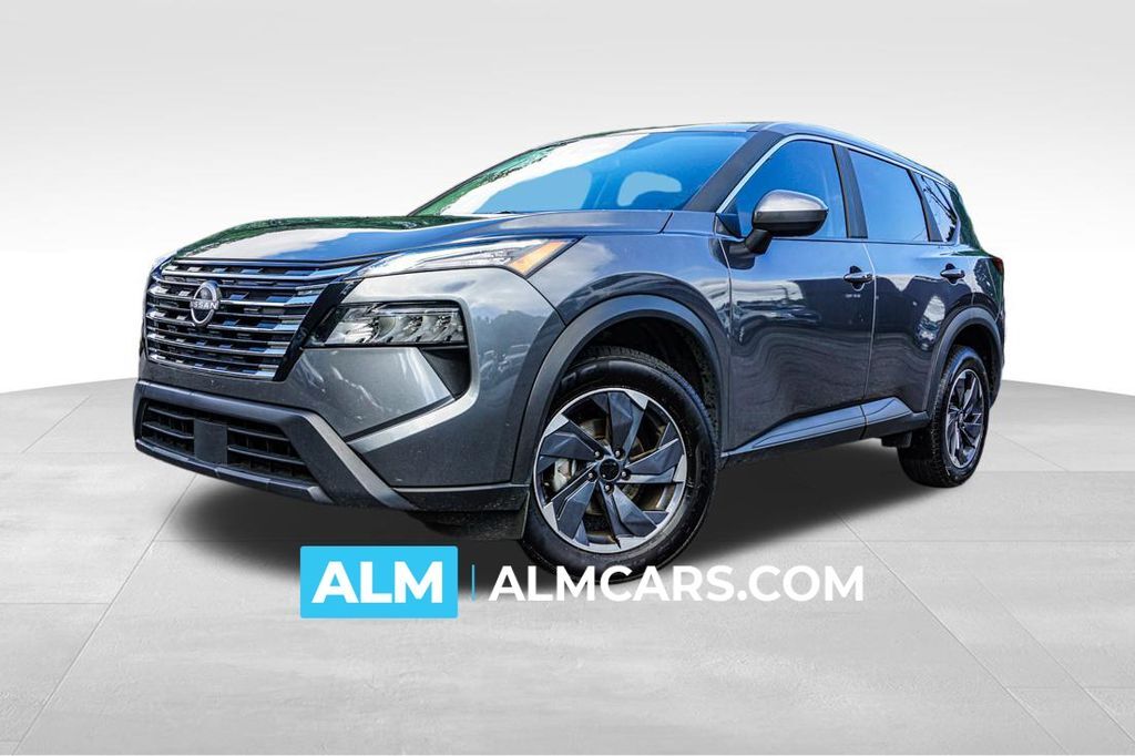 2025 Nissan Rogue SV — photo 1 of 16