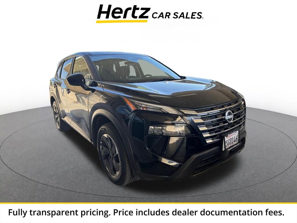 2025 Nissan Rogue SV — photo 1 of 13