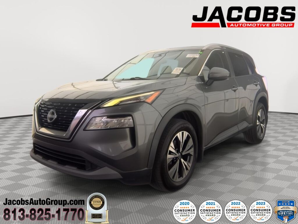 2022 Nissan Rogue SV — photo 1 of 10