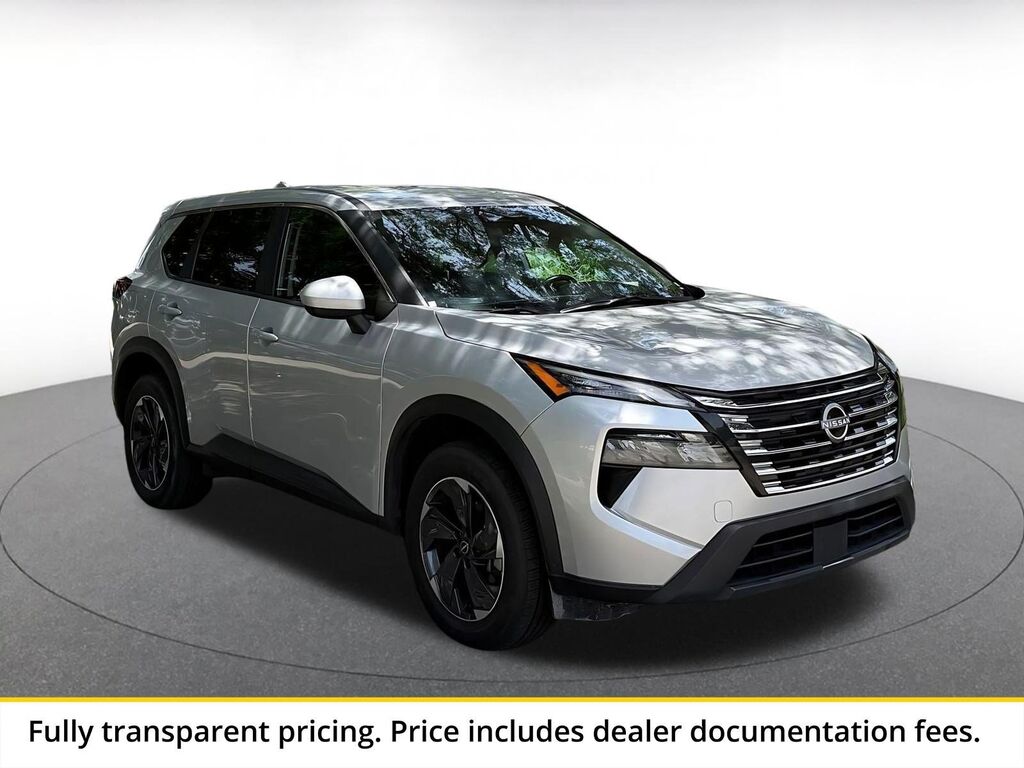2025 Nissan Rogue SV — photo 1 of 13