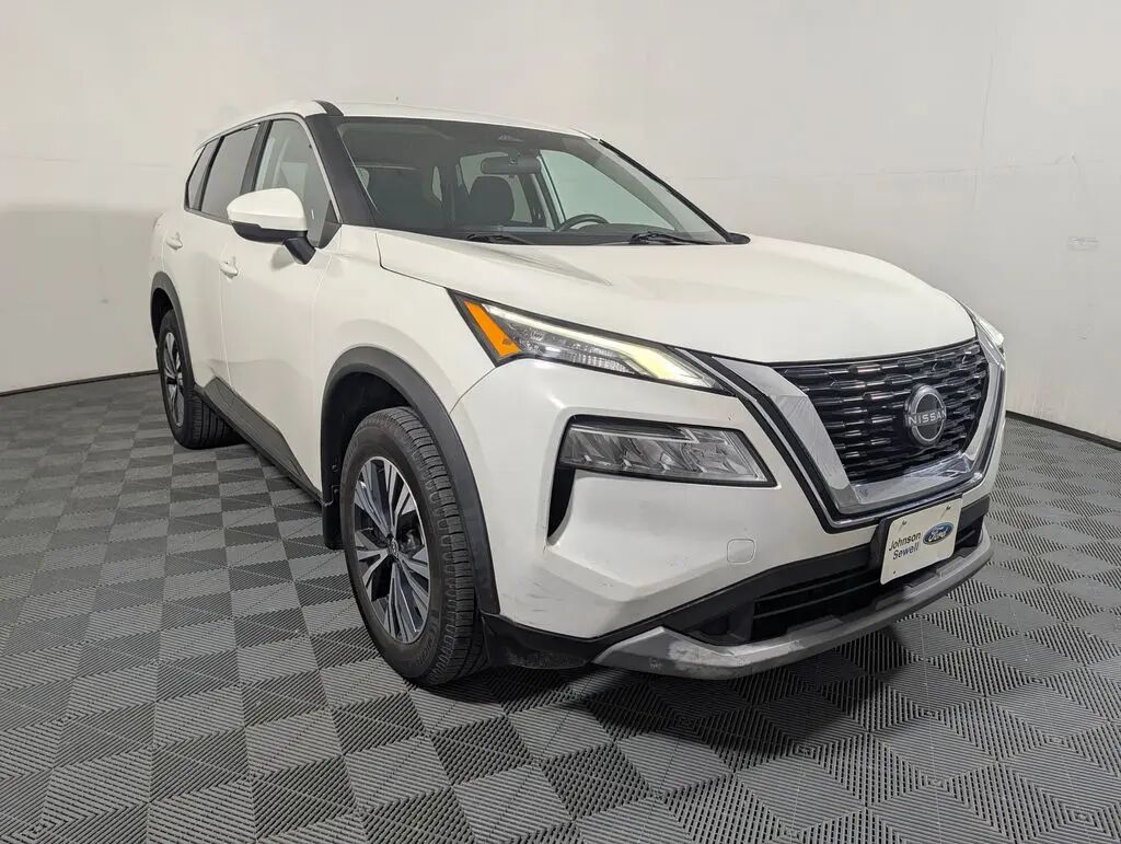 2023 Nissan Rogue SV — photo 1 of 15