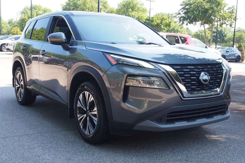 2023 Nissan Rogue SV — photo 1 of 13