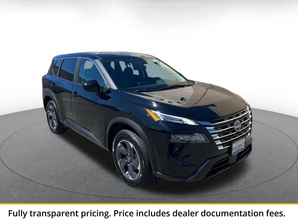 2025 Nissan Rogue SV — photo 1 of 13