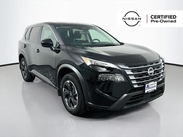 2025 Nissan Rogue SV — photo 1 of 13