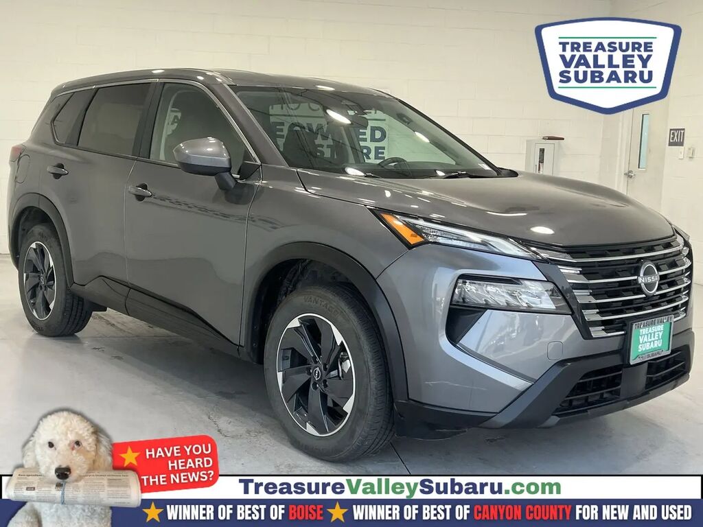 2025 Nissan Rogue SV — photo 1 of 13