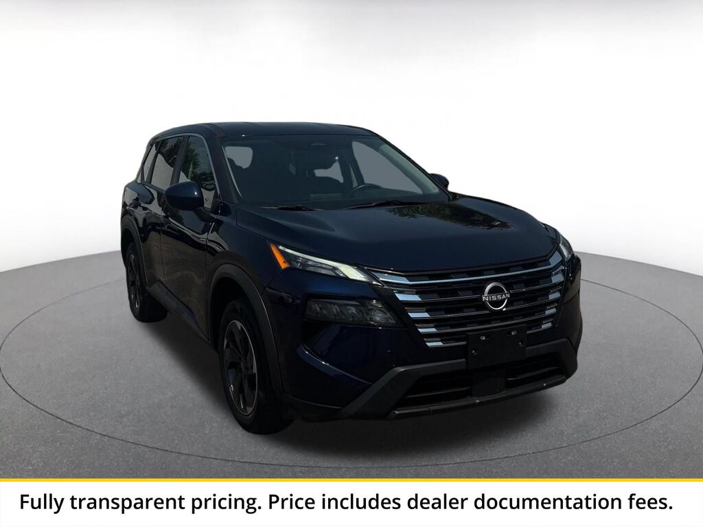 2025 Nissan Rogue SV — photo 1 of 14