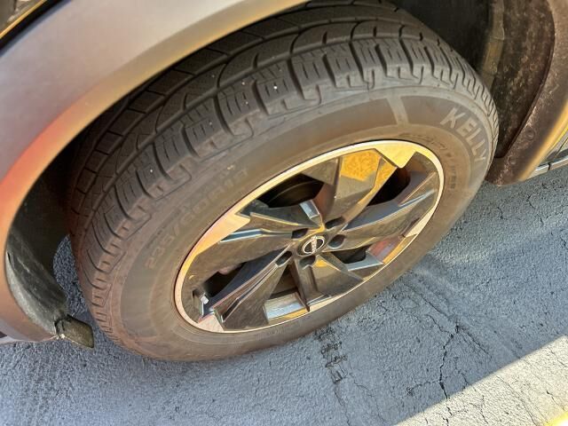 2024 Nissan Rogue SV — photo 1 of 9
