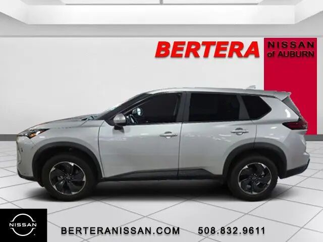 2024 Nissan Rogue SV — photo 1 of 26