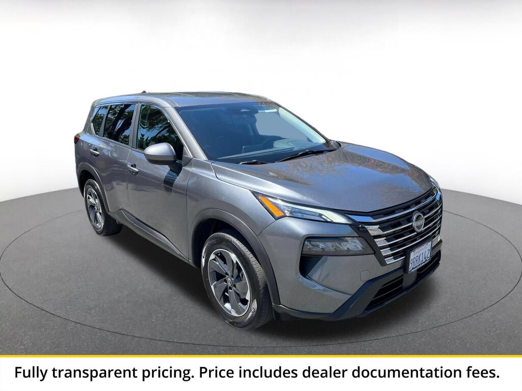 2025 Nissan Rogue SV — photo 1 of 13