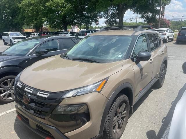 2025 Nissan Rogue Rock Creek