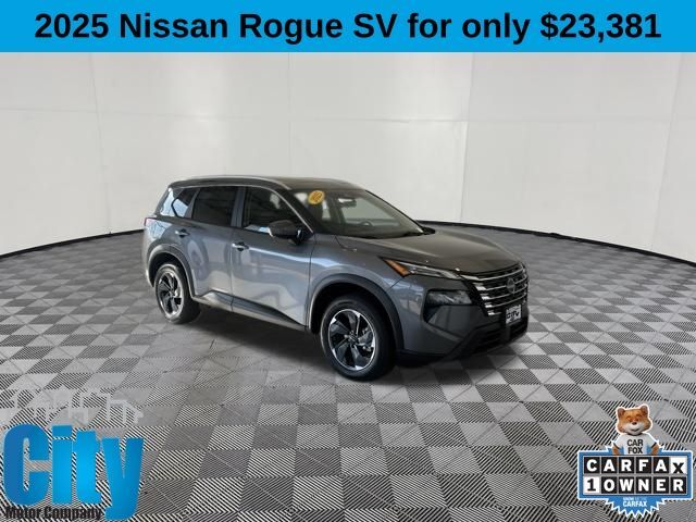 2025 Nissan Rogue SV — photo 1 of 13