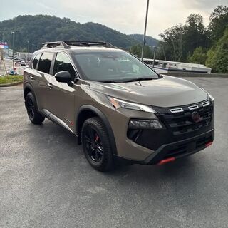 2026 Nissan Rogue Rock Creek — photo 1 of 36