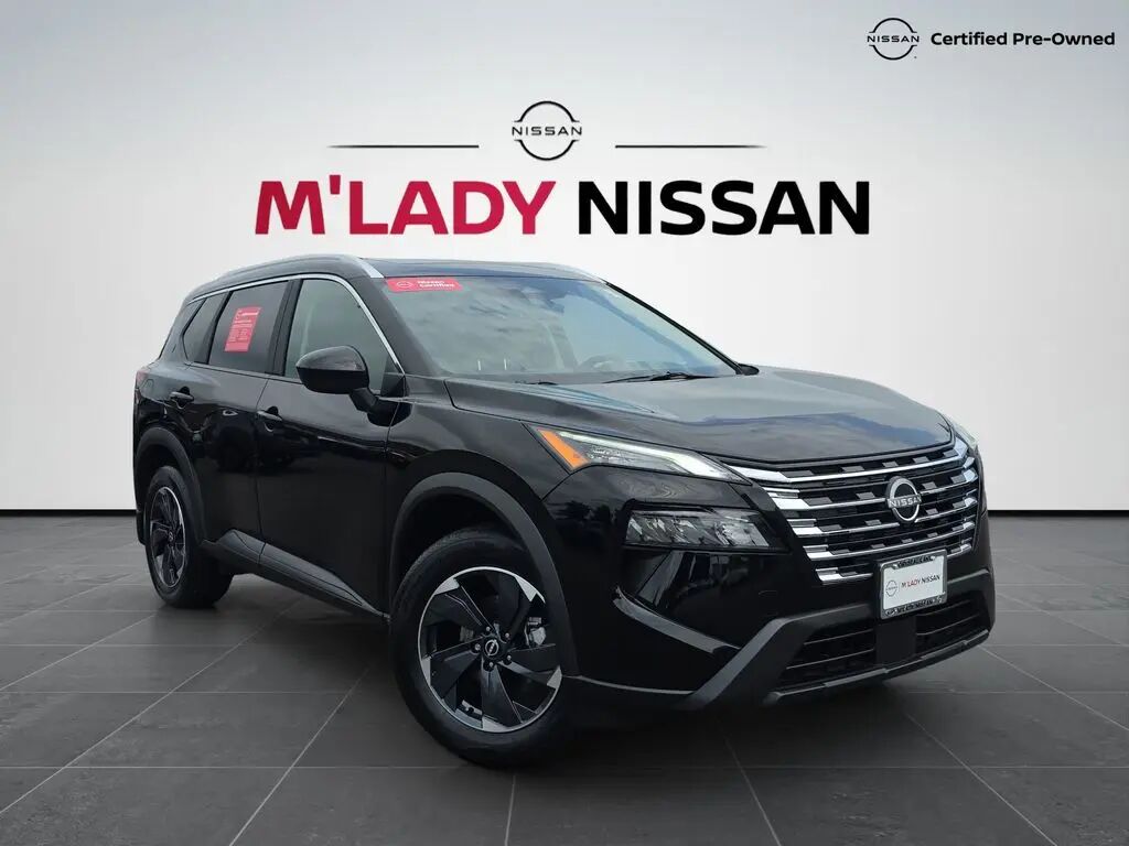 2026 Nissan Rogue SV — photo 1 of 13
