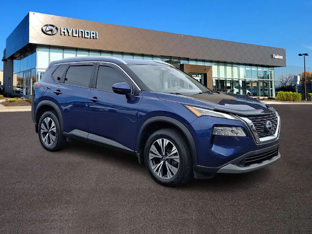 2023 Nissan Rogue SV — photo 1 of 13