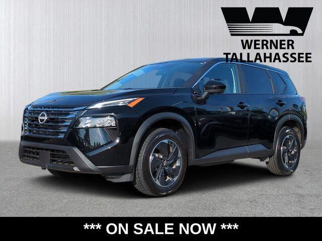 2025 Nissan Rogue SV — photo 1 of 13