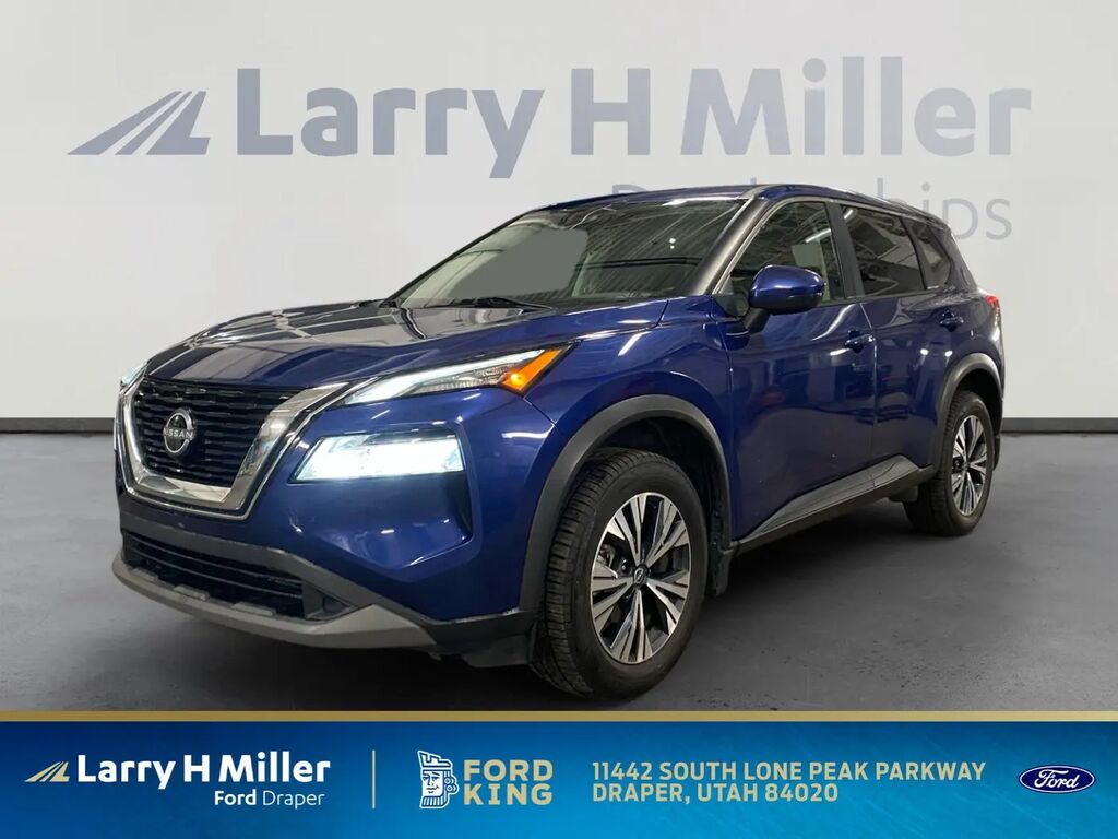 2022 Nissan Rogue SV — photo 1 of 38