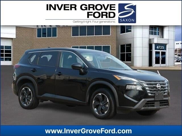 2025 Nissan Rogue SV — photo 1 of 13