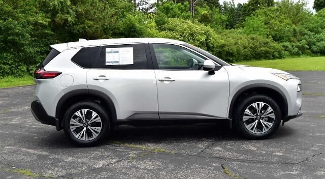 2023 Nissan Rogue SV — photo 1 of 12