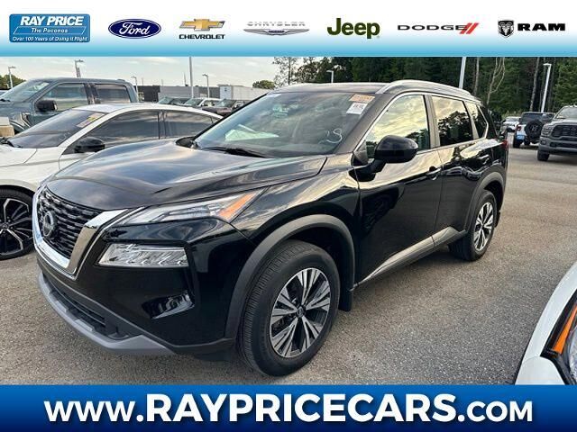 2023 Nissan Rogue SV — photo 1 of 13