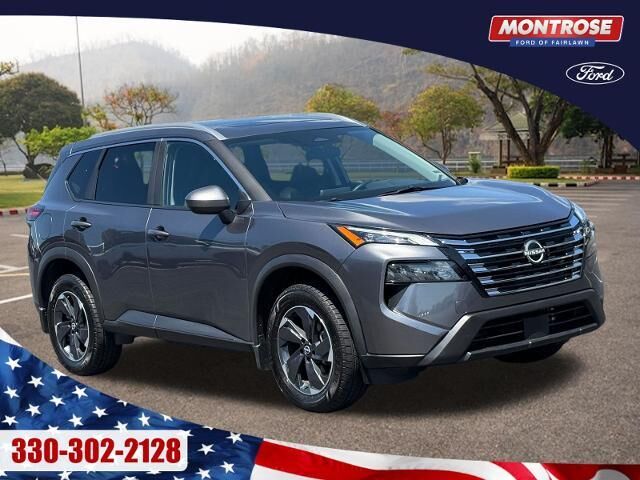 2025 Nissan Rogue SV — photo 1 of 26