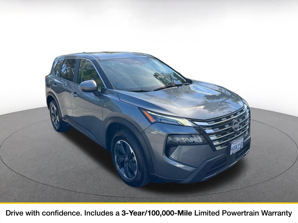 2025 Nissan Rogue SV — photo 1 of 11
